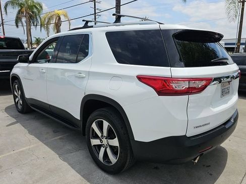 Used 2018 Chevrolet Traverse LT w/ LPO, Floor Liner Package FWD image 3