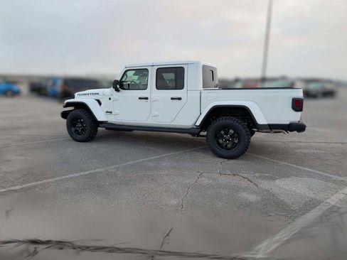 New 2026 Jeep Gladiator Sport image 7