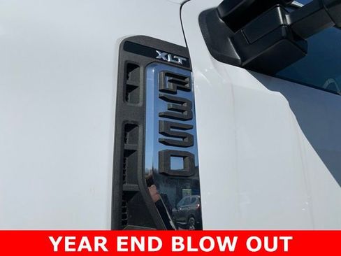 New 2024 Ford F350 XLT w/ FX4 Off-Road Package image 24