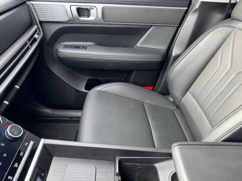 Certified 2025 Hyundai Santa Fe SEL image 14