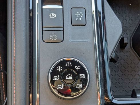 Used 2024 Nissan Pathfinder Rock Creek AWD/4WD image 24