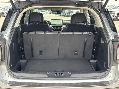 Used 2025 Ford Explorer Active w/ Active Comfort Package image 28