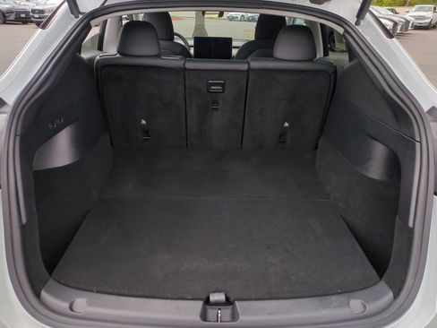 Used 2021 Tesla Model Y Long Range image 28