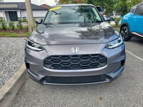 Used 2025 Honda HR-V LX image 2