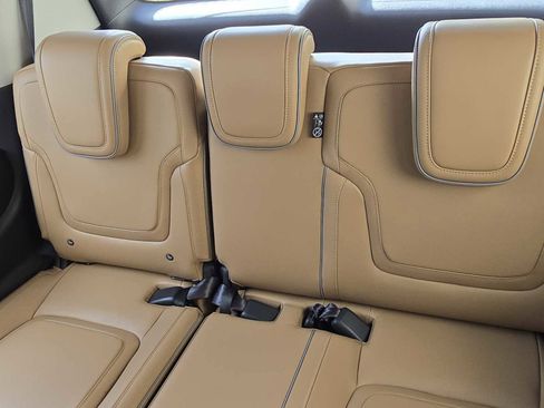 New 2026 INFINITI QX80 Luxe w/ Cargo Package image 22