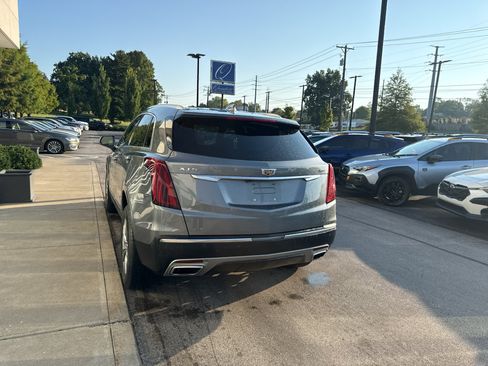 Used 2020 Cadillac XT5 Premium Luxury FWD image 4