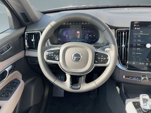 New 2026 Volvo XC90 B6 Plus w/ Protection Package Premier AWD/4WD image 25