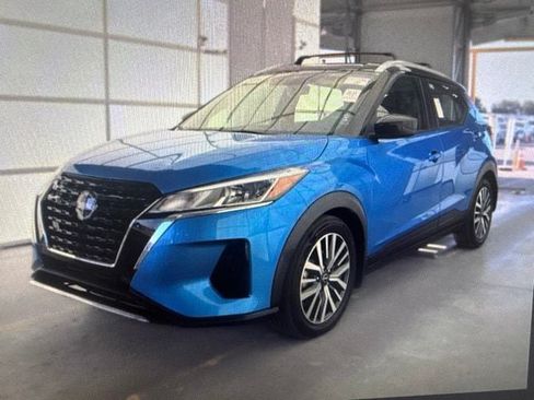 Certified 2023 Nissan Kicks SV w/ Interior Electronics Package FWD image 5