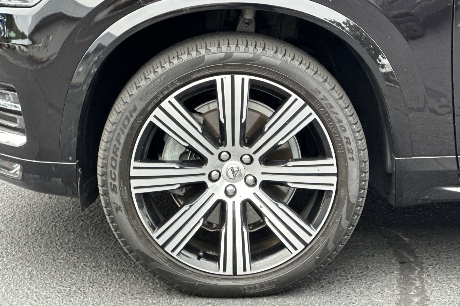 Used 2021 Volvo XC90 T6 Inscription AWD/4WD image 12