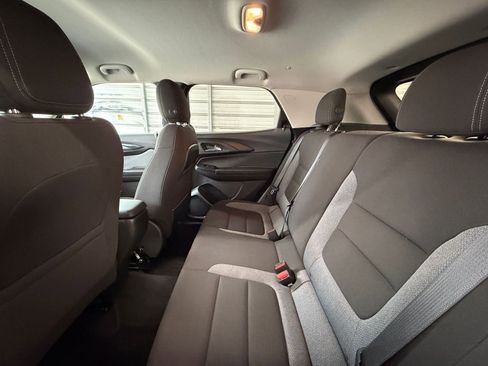 Used 2025 Chevrolet TrailBlazer LT image 23