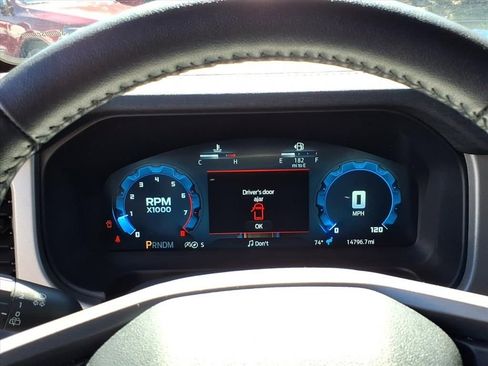 Used 2025 Ford Bronco Outer Banks image 16