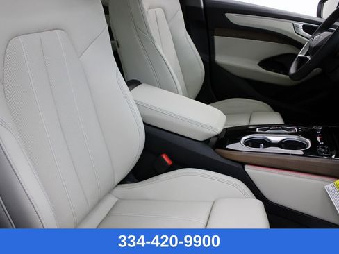 New 2026 Audi A6 Premium image 23