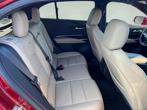 Used 2024 Cadillac XT4 Premium Luxury w/ Technology Package FWD image 17