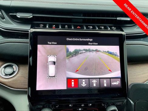 Used 2023 Jeep Grand Cherokee L Summit w/ Advanced Protech Group IV AWD/4WD image 21