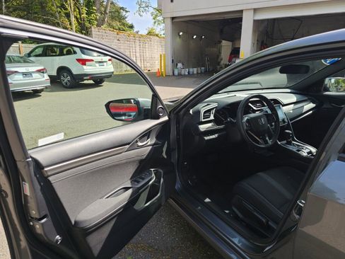 Used 2019 Honda Civic EX image 19