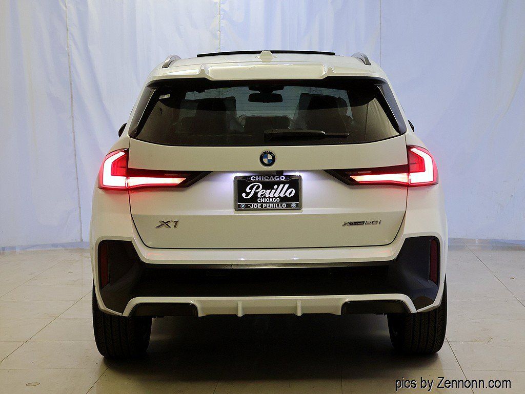 New 2027 BMW X1 xDrive28i AWD/4WD image 7