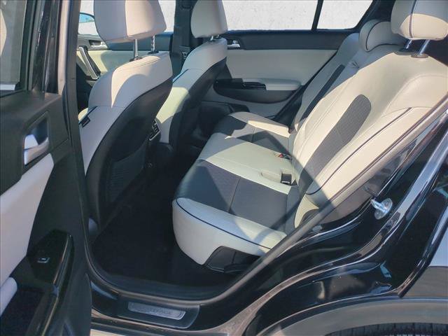 Used 2018 Kia Sportage EX w/ EX Sport Appearance Package FWD image 18
