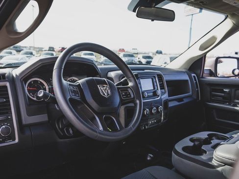 Used 2018 RAM 2500 Tradesman w/ Chrome Appearance Group image 2