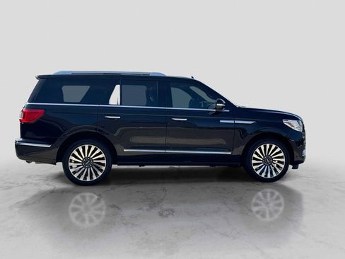 Used 2019 Lincoln Navigator Reserve AWD/4WD image 7