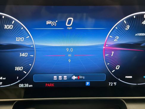 Used 2026 Mercedes-Benz GLC 300 4MATIC image 19