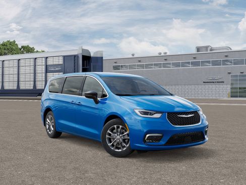New 2026 Chrysler Pacifica Select image 12