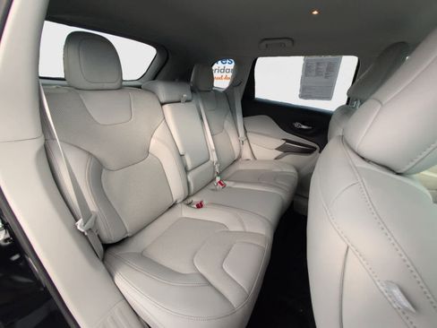 Used 2022 Jeep Cherokee Latitude Lux image 24