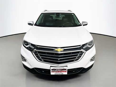 Used 2021 Chevrolet Equinox Premier image 2