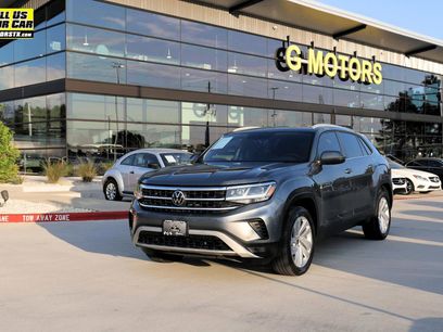 Used 2020 Volkswagen Atlas Cross Sport SE w/ Panoramic Sunroof Package
