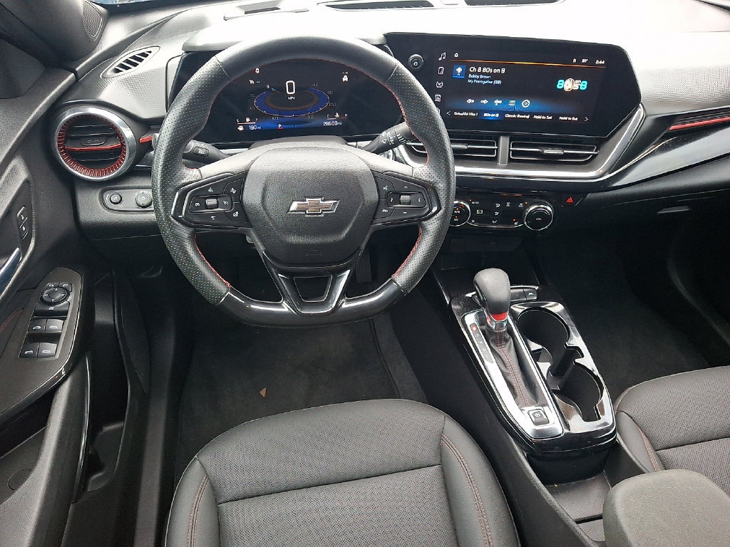 Used 2024 Chevrolet Trax RS w/ Driver Confidence Package FWD image 11