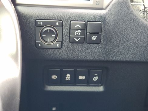 Used 2022 Lexus GX 460 Premium image 28