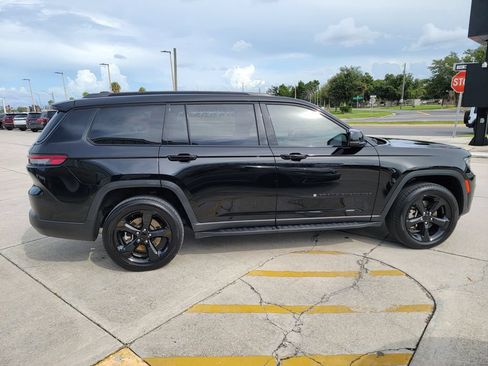 Used 2023 Jeep Grand Cherokee L Laredo AWD/4WD image 6