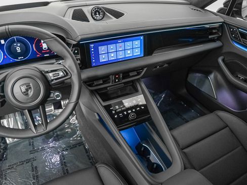 New 2025 Porsche Macan Turbo Electric image 18