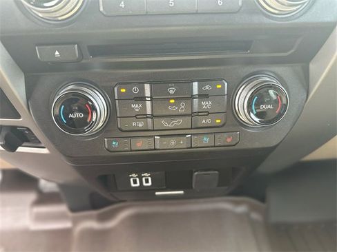 Certified 2018 Ford F150 Lariat image 19