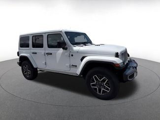 Used 2025 Jeep Wrangler Unlimited Sahara AWD/4WD video 2