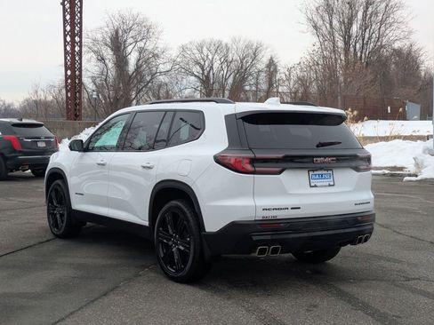 Used 2025 GMC Acadia Elevation w/ Black Edition image 5