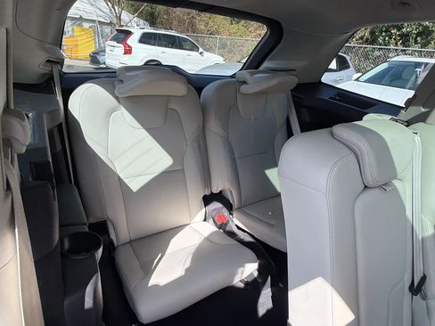 Certified 2023 Volvo XC90 B6 Core image 23