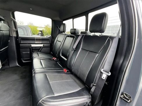 Used 2021 Ford F250 Lariat w/ Chrome Package image 19