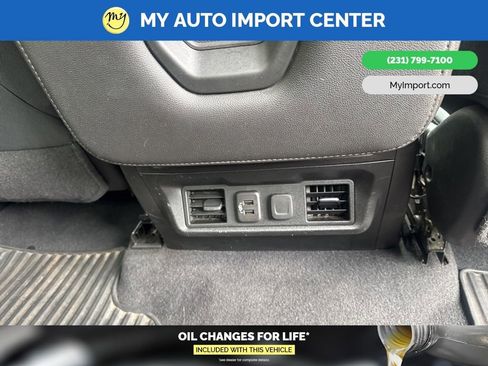 Used 2020 Chevrolet Silverado 3500 LT AWD/4WD image 27
