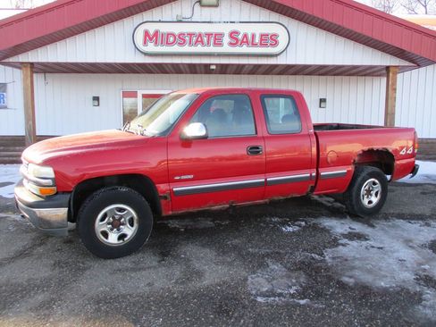Used 2002 Chevrolet Silverado 1500 LS image 3