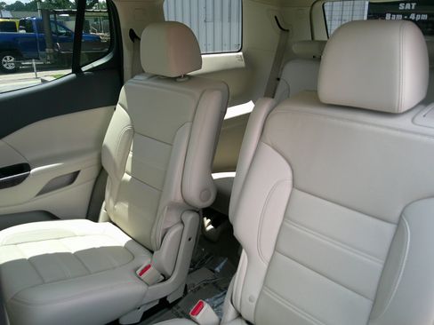 Used 2020 GMC Acadia Denali image 13