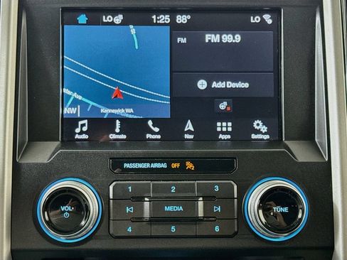 Used 2018 Ford F150 Lariat w/ Equipment Group 502A Luxury AWD/4WD image 14