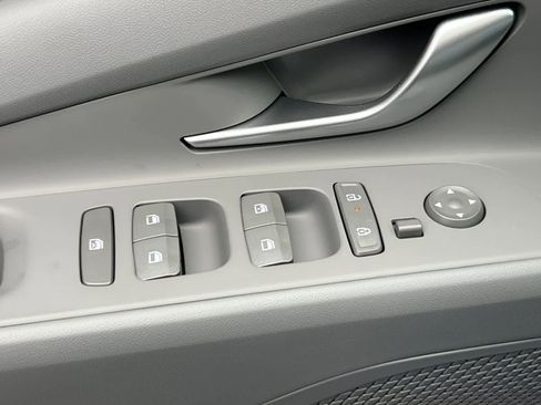 New 2026 Hyundai Elantra Sport FWD image 14