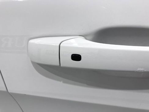 Used 2017 Jeep Grand Cherokee Laredo image 31