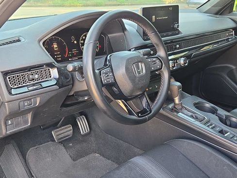 Used 2025 Honda Civic Sport image 13