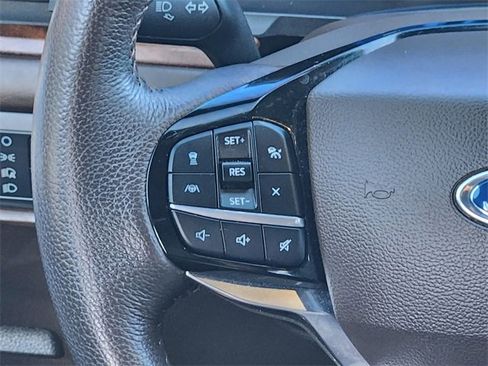 Used 2022 Ford Explorer King Ranch w/ Class IV Trailer Tow Package image 29