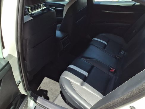 Used 2025 Toyota Camry SE w/ Convenience Package FWD image 19