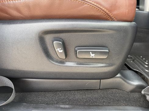 Used 2019 Toyota 4Runner Limited RWD image 33
