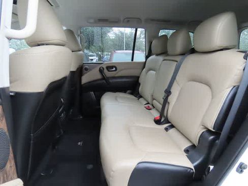 Used 2021 INFINITI QX80 Premium Select w/ All-Season Package AWD/4WD image 13