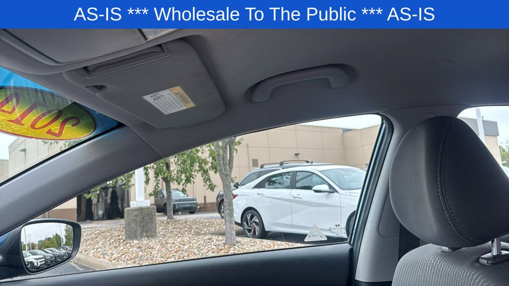 Used 2014 Hyundai Elantra SE w/ Option Group 02 FWD image 24