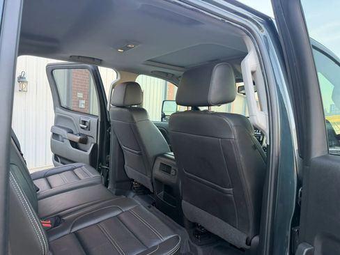Used 2018 GMC Sierra 3500 Denali w/ Duramax Plus Package AWD/4WD image 17